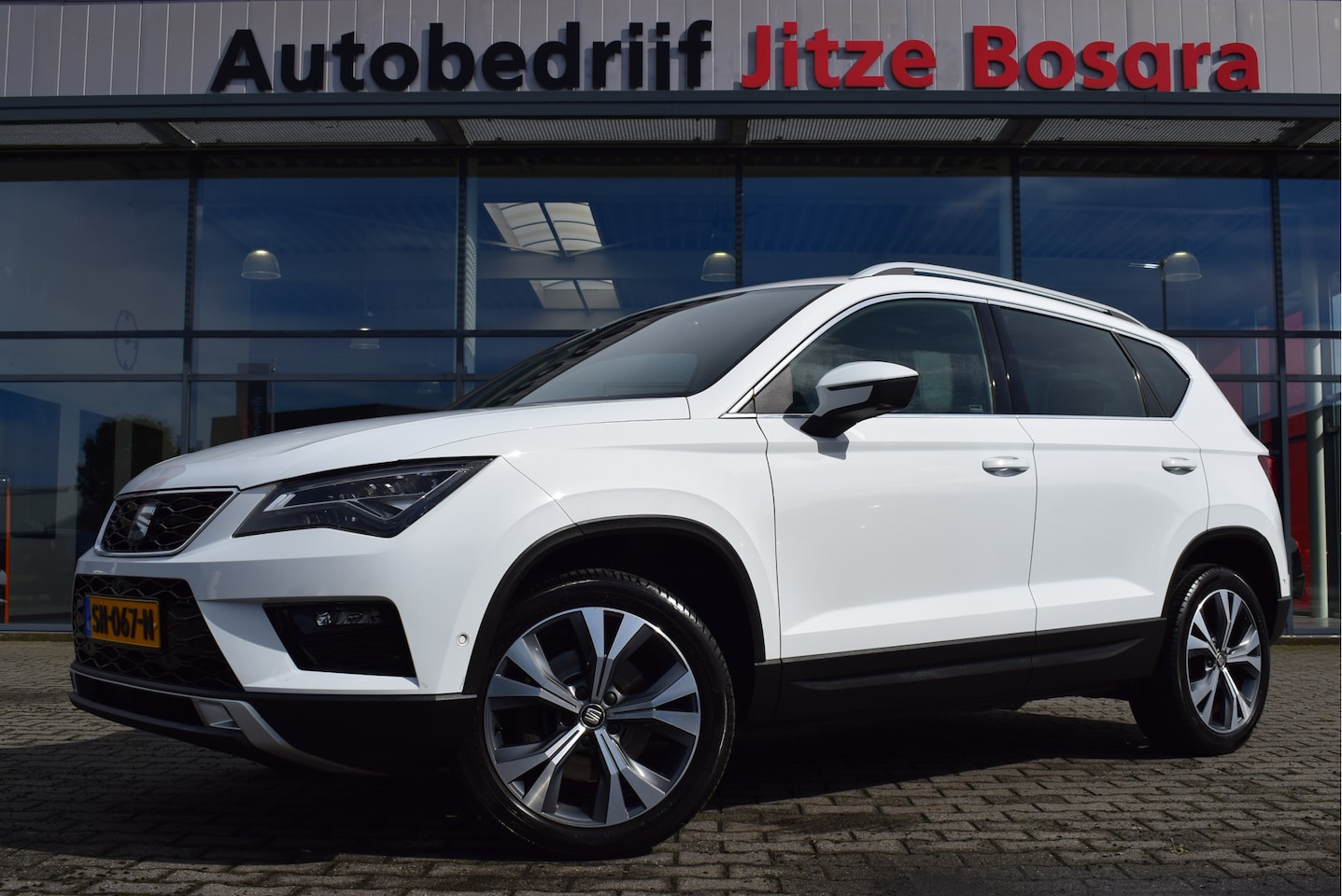 Seat Ateca - 1.4 TSi 150pk Xcellence Business Intense LED | Panoramadak | 360°Camera | Carplay | Sports - AutoWereld.nl