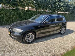 BMW 1-serie - 118i EffDyn. Ed. Business Line Ultimate Edition