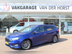 Ford Focus Wagon - 1.0 125 pk EcoBoost ST-Line Navigatiesysteem, L.M.velgen, Parkeersensoren voor en achter,