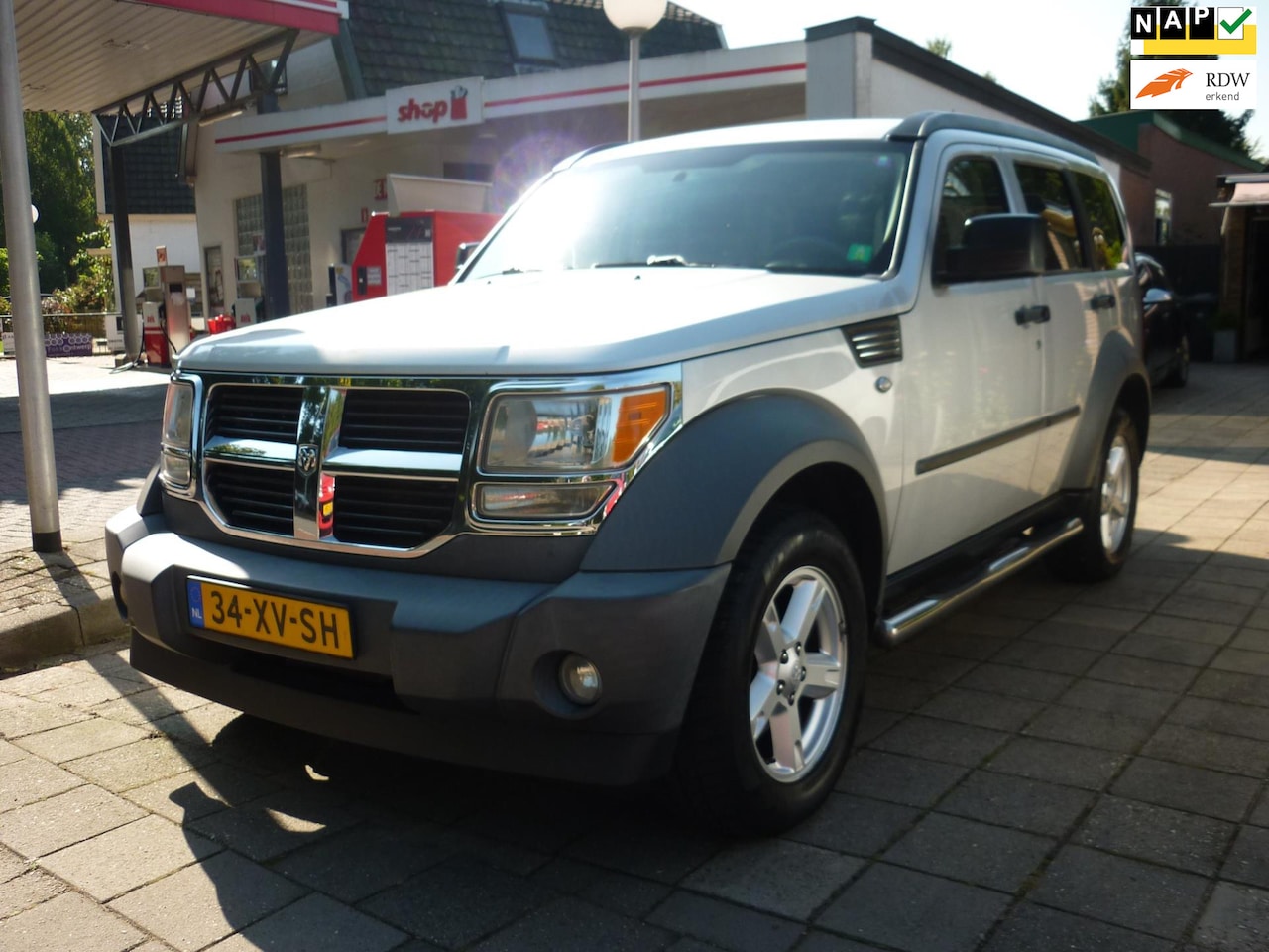 Dodge Nitro - 3.7 V6 SE automaat,leder,enz. - AutoWereld.nl