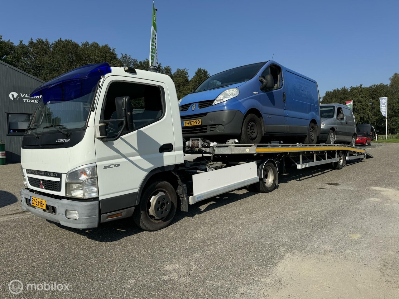 Mitsubishi Canter - 3C13 3.0 DI 295 Airco 3 pers - AutoWereld.nl