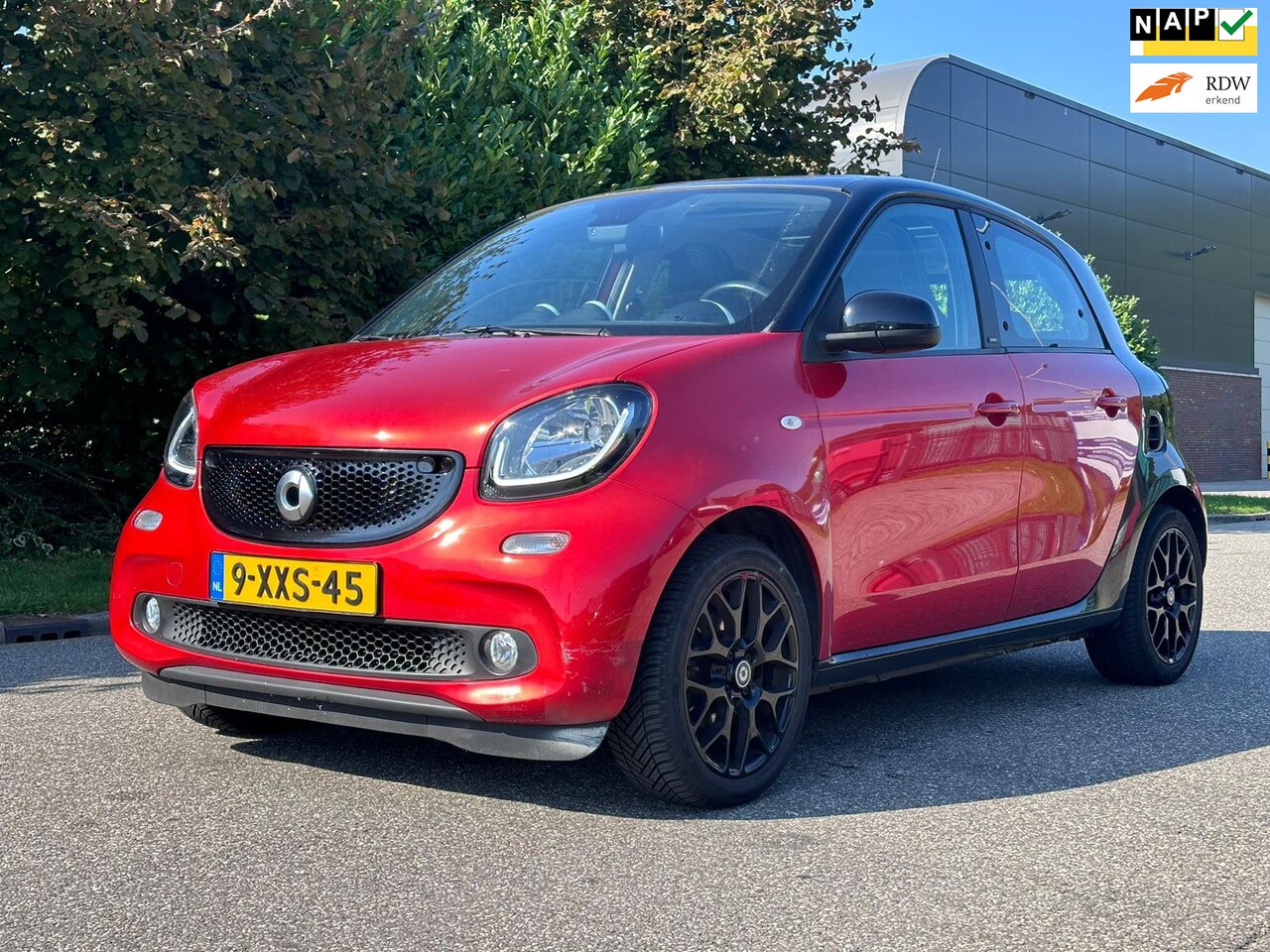 Smart Forfour - 1.0 Prime 1e Eigenaar*Achteruit Camera*Pano*Cruise*66.000 NAP*Leder*Stoelverwarming*LM vel - AutoWereld.nl