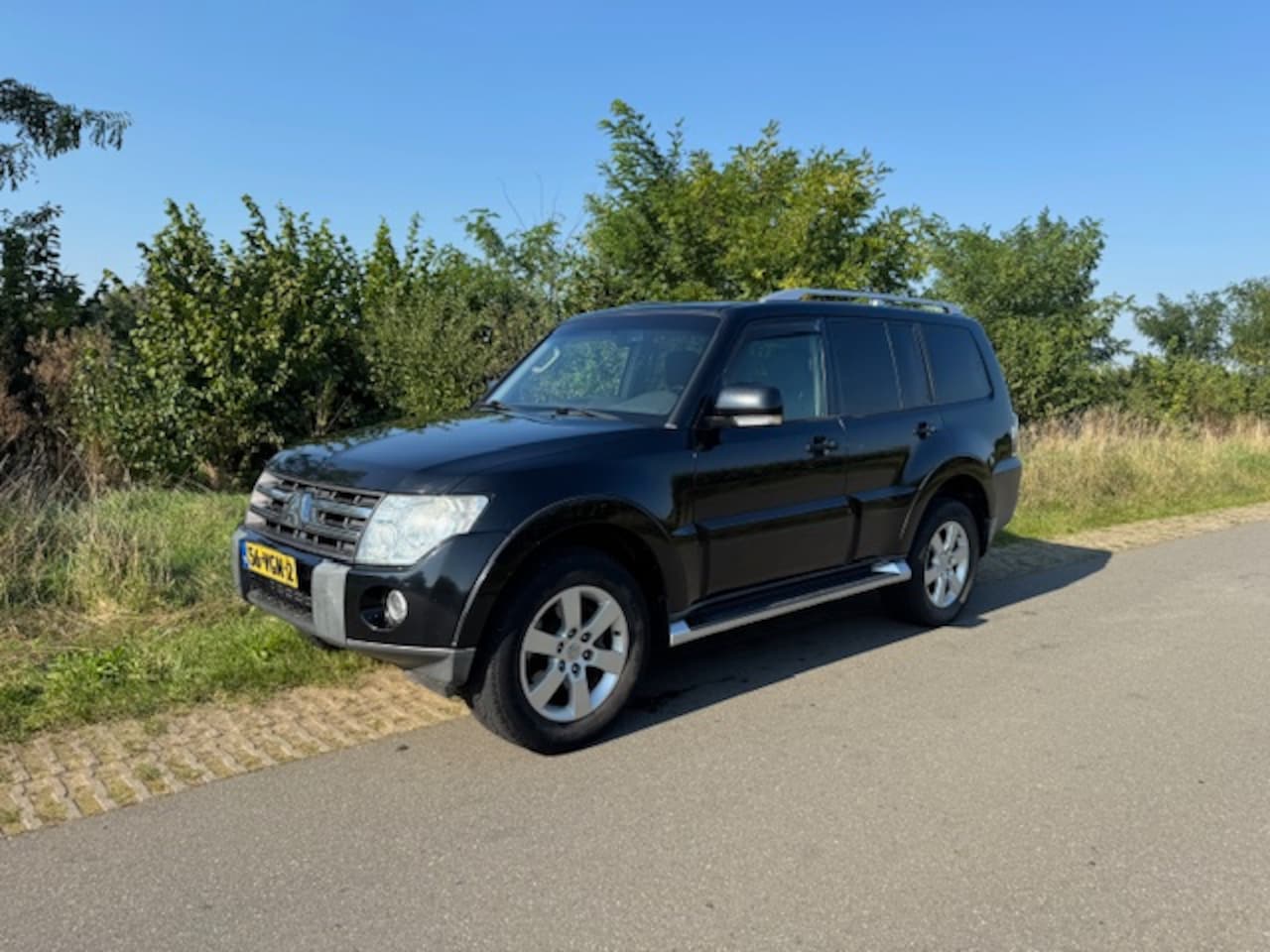 Mitsubishi Pajero - 3.2 DID PV LWB AUT - AutoWereld.nl