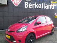 Toyota Aygo - 1.0 VVT-i RED-HOT 3-Drs Airco