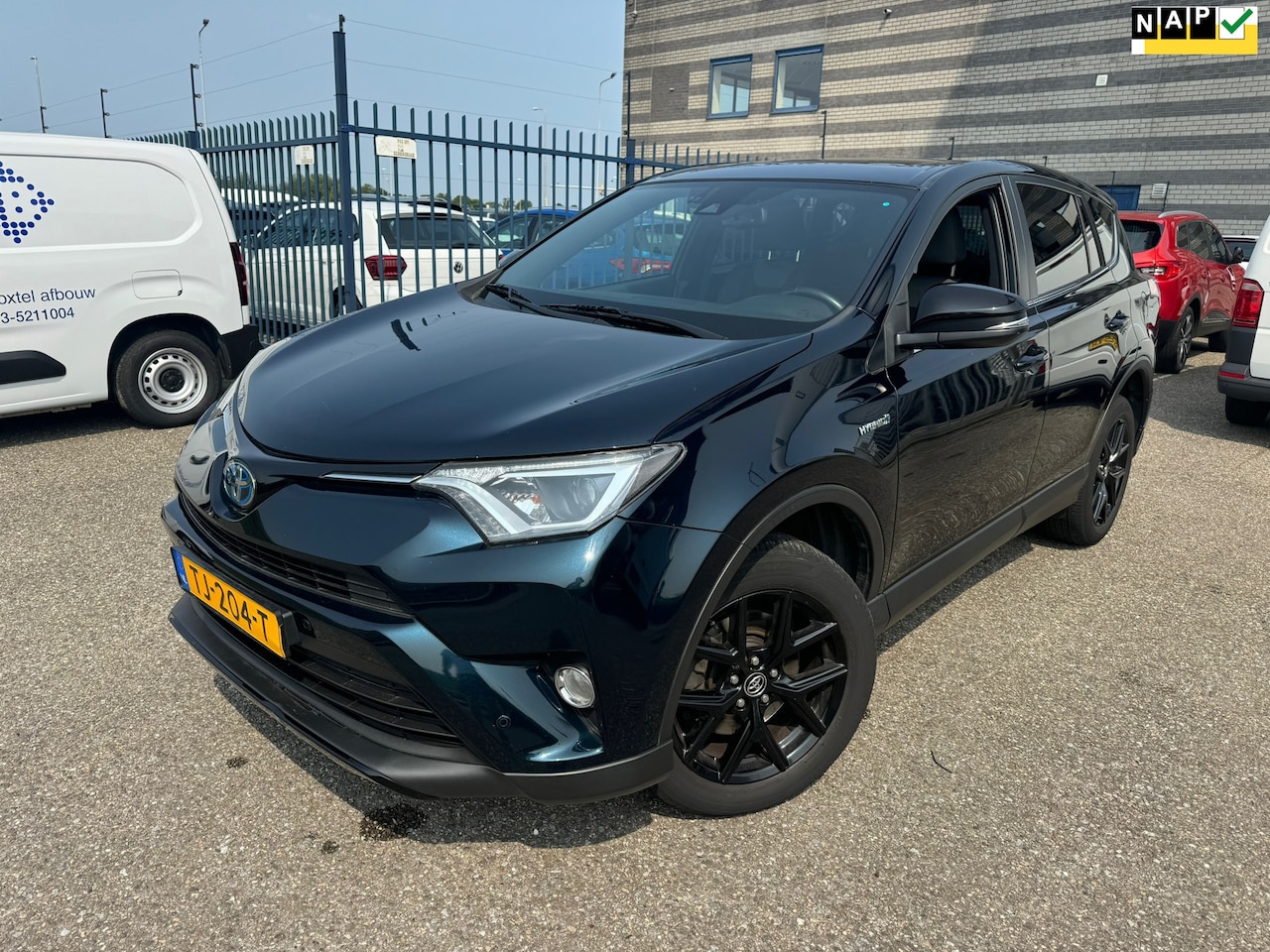 Toyota RAV4 - 2.5 Hybrid Black Edition 2.5 Hybrid Black Edition - AutoWereld.nl