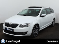 Skoda Octavia Combi - 1.4 TSI Style | Navigatie | Panoramadak | Cruise Control | Parkeersensoren | Stoelverwarmi