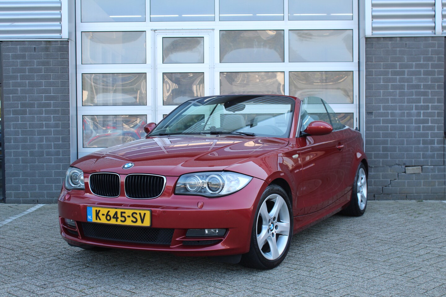 BMW 1-serie Cabrio - 120i / Leer / Stoelverwarming / Automaat - AutoWereld.nl