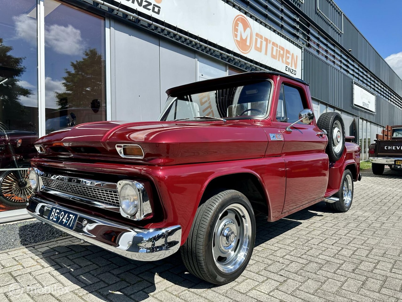 Chevrolet C10 - USA 5.7 V8 Stepside Pick up - AutoWereld.nl