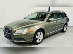 Volvo V70 - 2.5FT Summum LEER / XENON