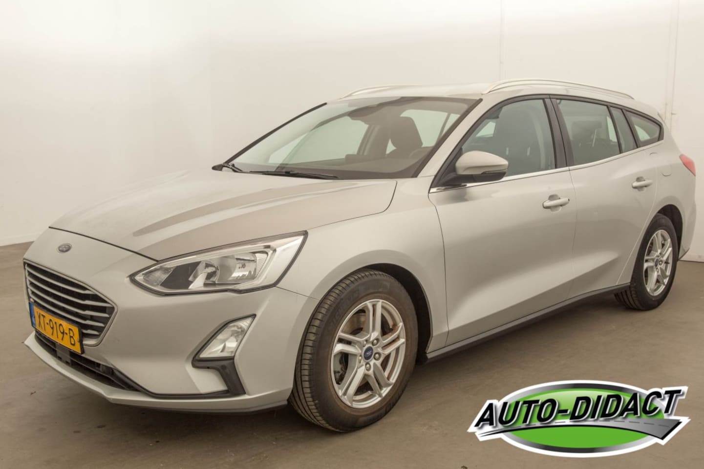 Ford Focus Wagon - 1.0 Navi EcoBoost Trend Edition Business - AutoWereld.nl