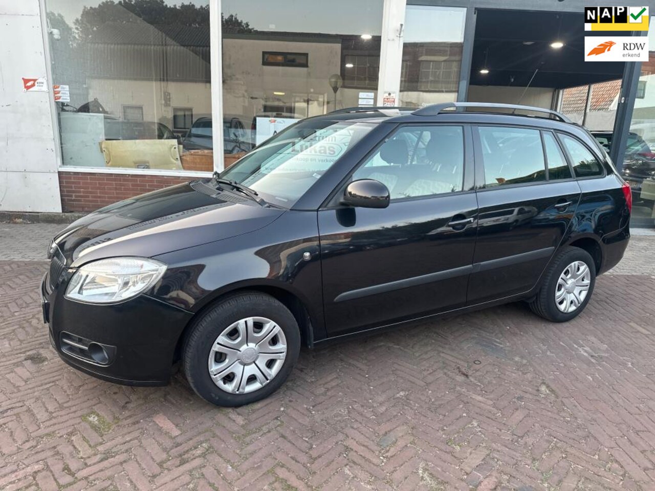 Skoda Fabia Combi - 1.6-16V Ambiente 1.6-16V Ambiente - AutoWereld.nl