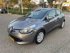 Renault Clio - 0.9 TCe Expression / navi / cruise.control / elek.ramen / deurvergrendeling / nap