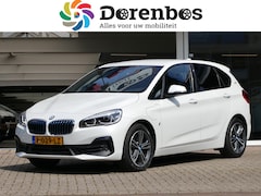 BMW 2-serie Active Tourer - 225xe iPerformance High Executive | verwarmde sportstoelen | LED koplampen | achteruitrijc