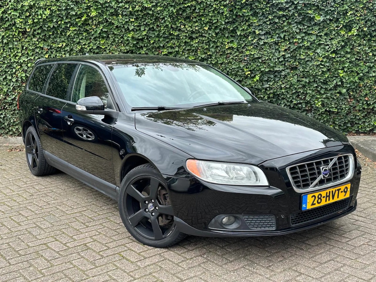 Volvo V70 - 2.5T Kinetic 2.5T Kinetic - AutoWereld.nl