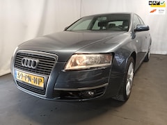 Audi A6 Limousine - 2.4 Pro Line - Achter / Front Schade - Motor Management Brandt