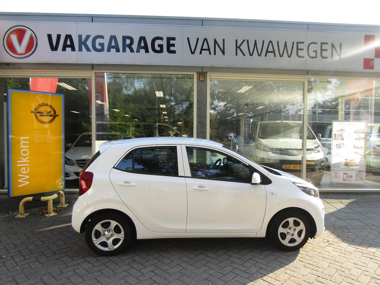 Kia Picanto - 1.0 COMFORTLINE AIRCO BLUET. CRUISE CON - AutoWereld.nl