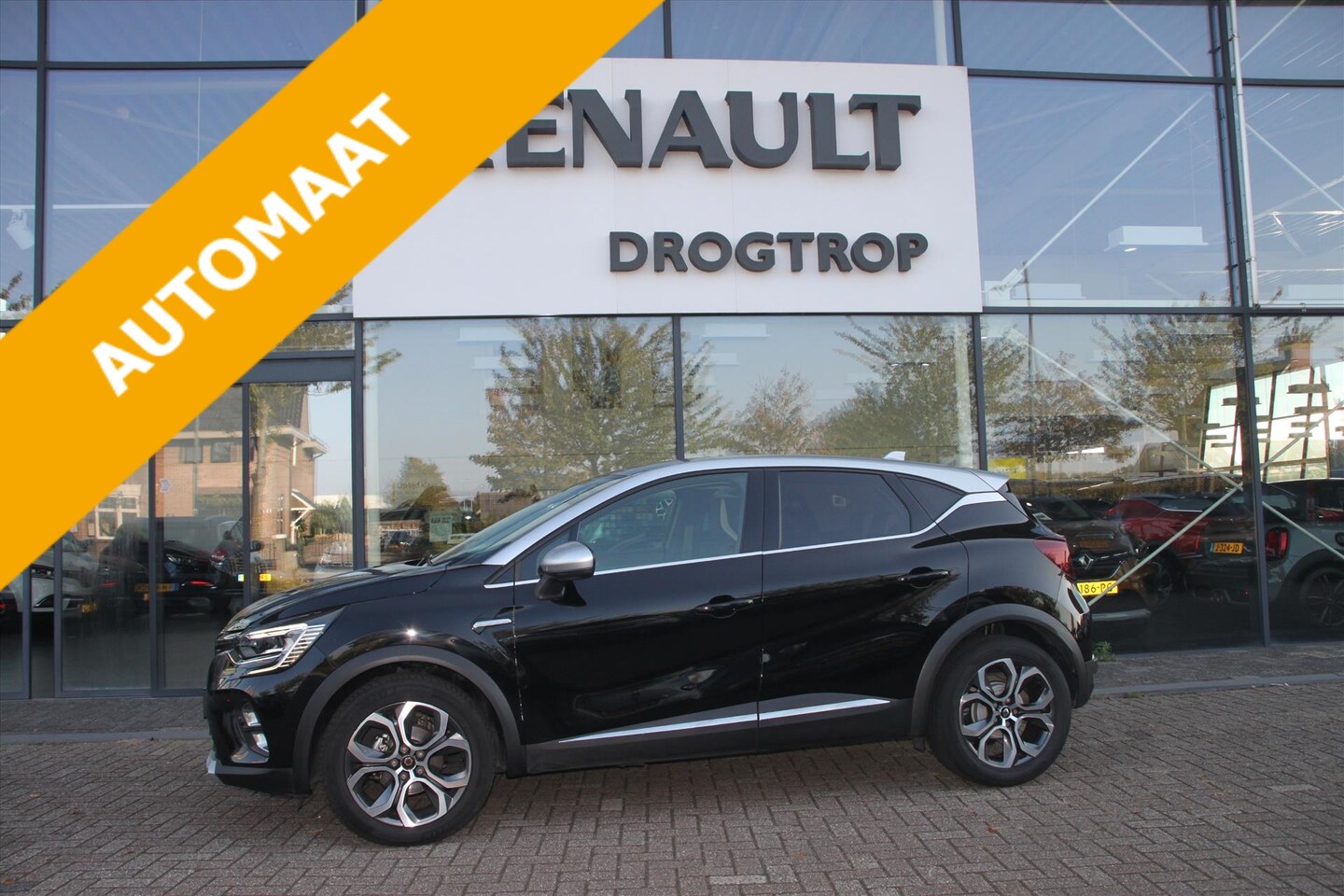 Renault Captur - 130PK-INTENS-AUTOM-85DKM-NAVI-CAMERA-ALL SEASONS- - AutoWereld.nl