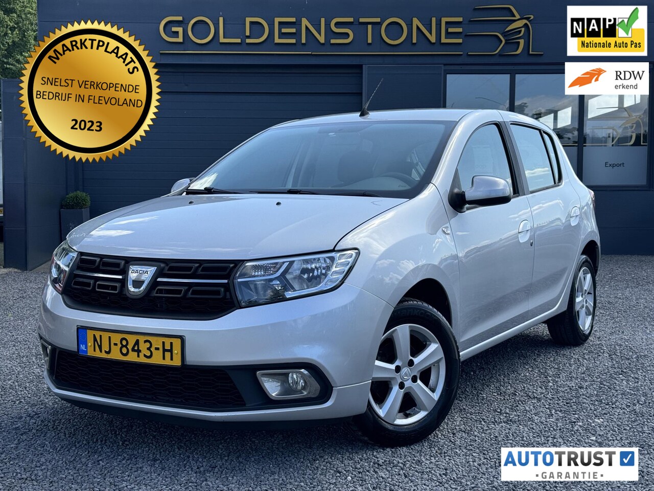 Dacia Sandero - 0.9 TCe Laureate Airco,Cruise,Elektr. Ramen,LM Velgen,Trekhaak,N.A.P,APK tot 04-2025 - AutoWereld.nl