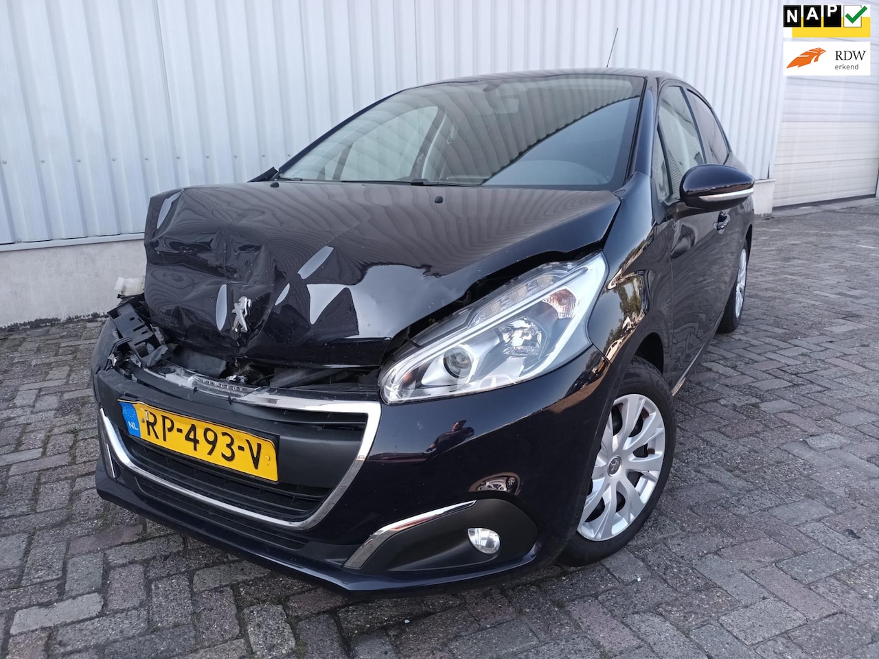 Peugeot 208 - 1.2 PureTech Blue Lion - Airco - Cruise - Start niet - Frontschade - AutoWereld.nl