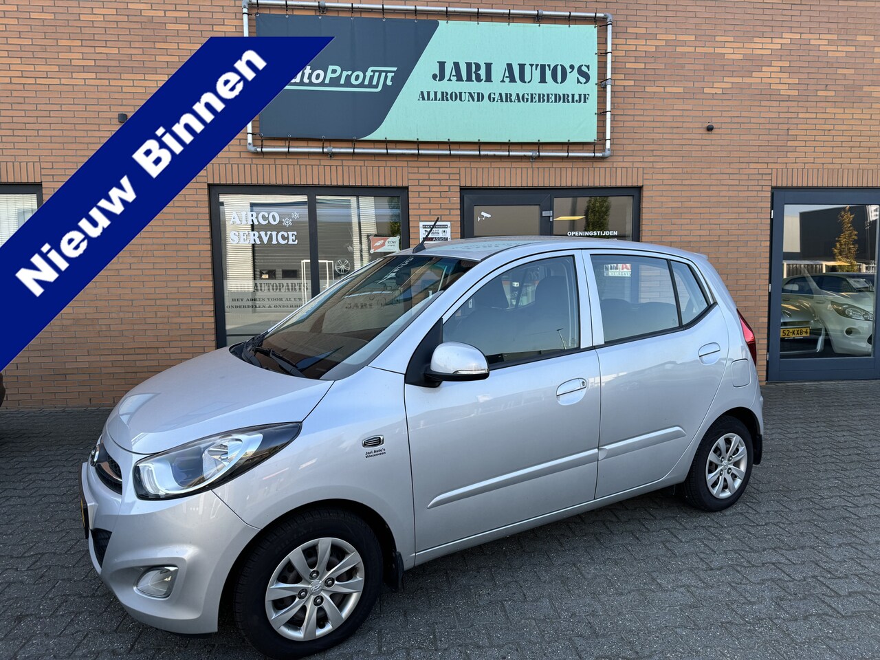 Hyundai i10 - 1.1 i-Catcher Airco, Weinig km! - AutoWereld.nl