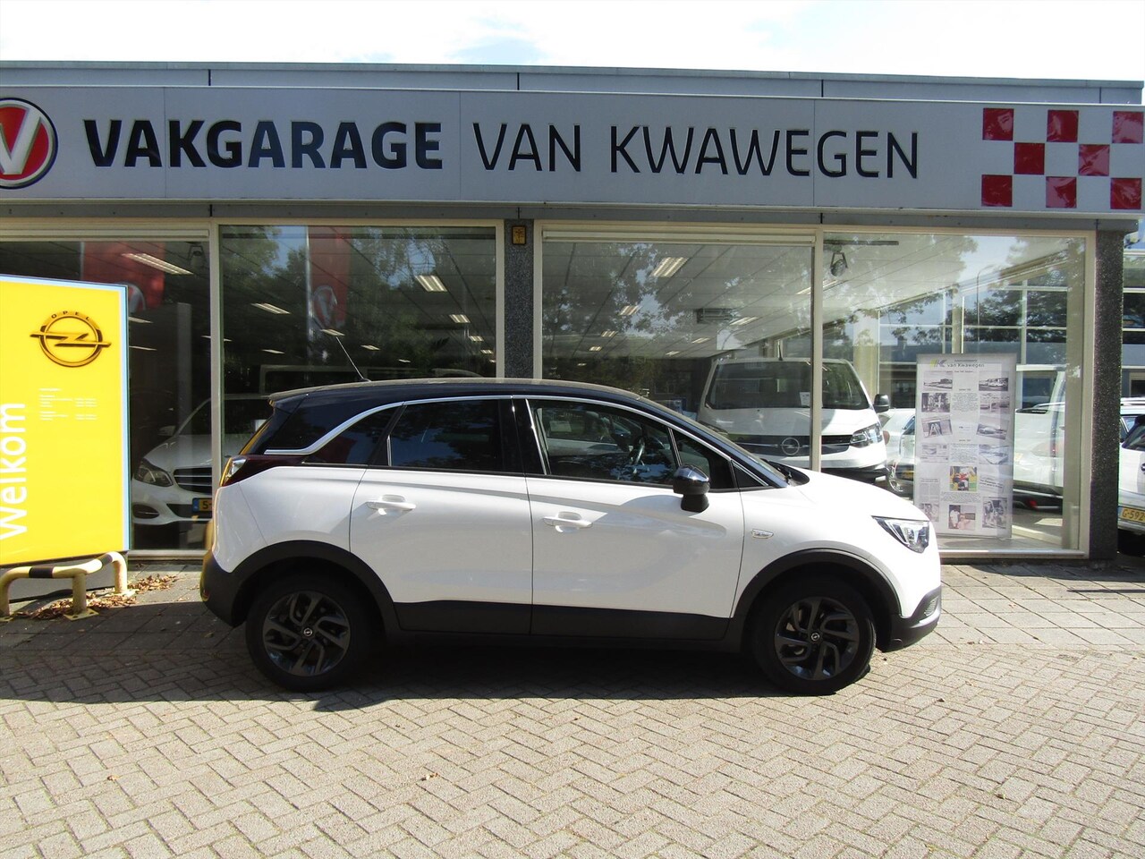 Opel Crossland X - 1.2 TURBO 110 PK APPLE CAR PLAY L.M. VELG. - AutoWereld.nl