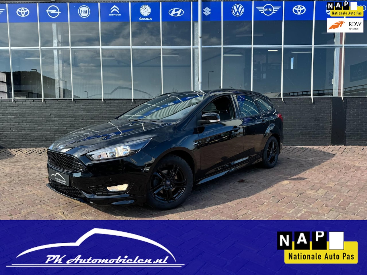 Ford Focus Wagon - 1.0 EcoBoost ST Line 140PK + Winterpakket - AutoWereld.nl