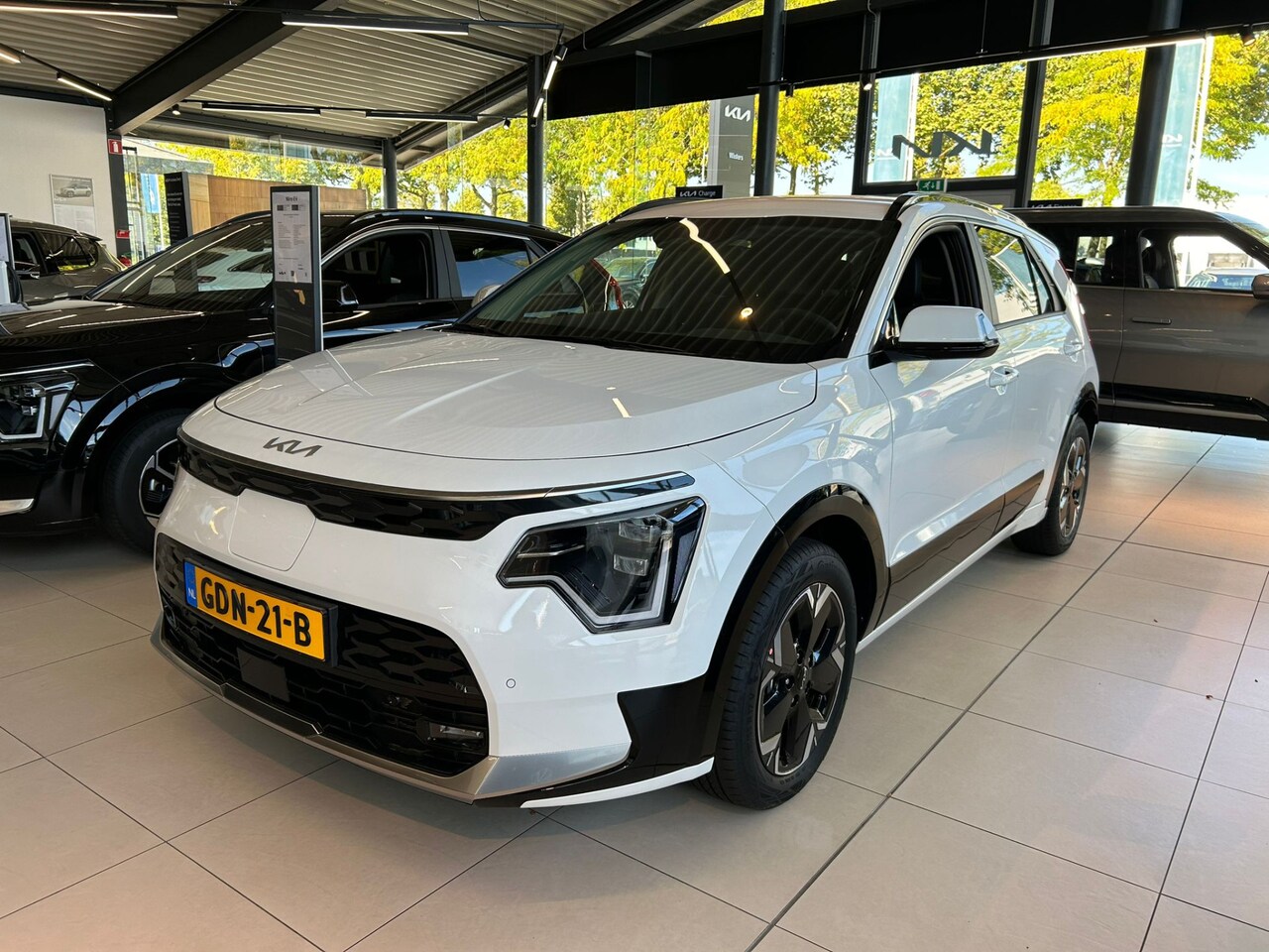 Kia Niro EV - Edition Advanced 64.8 kWh Navi+BT+DAB+Camera Keyless Stoel+Stuurverw. PDC 7jr.Garantie OP - AutoWereld.nl