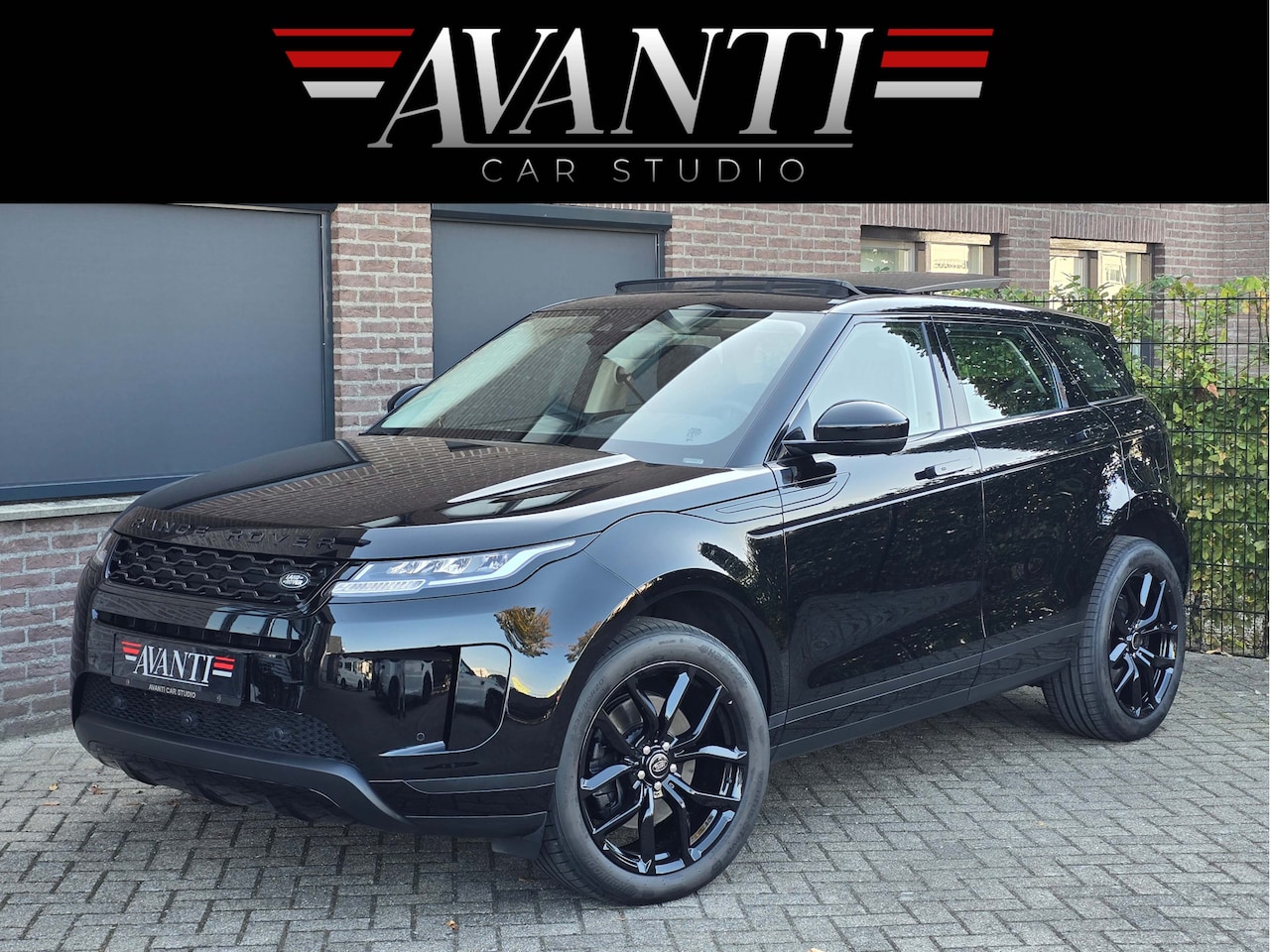 Land Rover Range Rover Evoque - 1.5 P300e AWD S PANO SCHUIFDAK HUD ADAPTIVE CC 360° CAMERA PARK ASSIST STOEL- STUURVERWARM - AutoWereld.nl