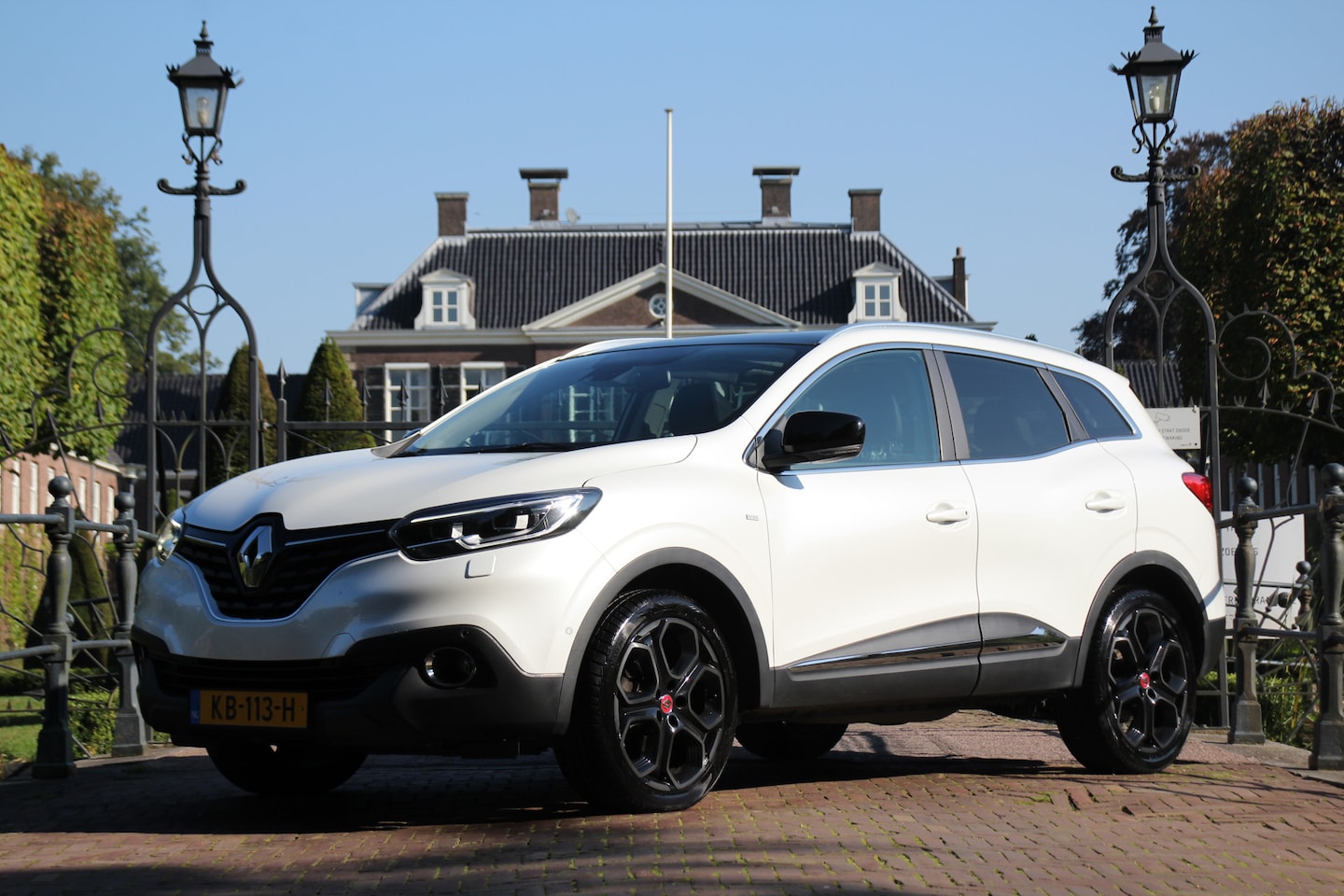 Renault Kadjar - 1.2 TCE EXTASE | PANODAK | NL-AUTO! | DEALER OH! | LEDER | ELEKT. STOELEN | NAVI | CAMERA - AutoWereld.nl