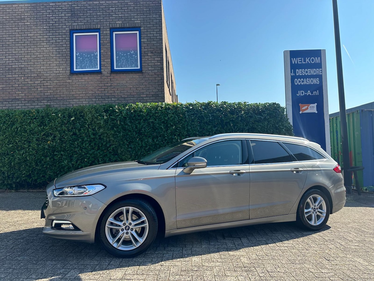 Ford Mondeo Wagon - 1.5 Titanium Navigatie, Camera, Cruise C, Aut.Trekhaak!!!! - AutoWereld.nl