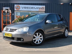 Volkswagen Golf - 1.6 FSI Sportline EXPORT