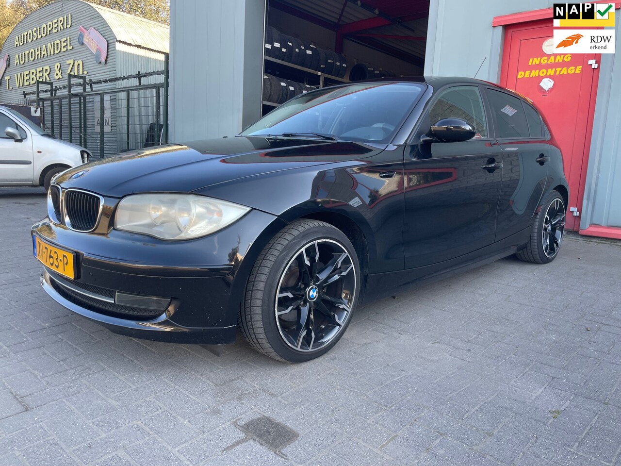 BMW 1-serie - 118i 118i - AutoWereld.nl