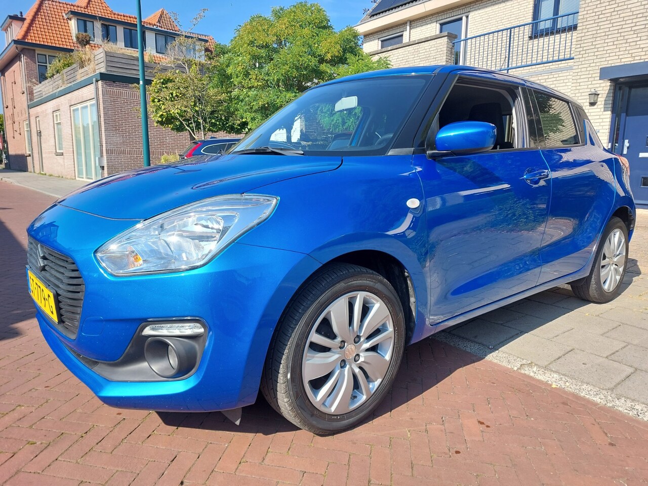 Suzuki Swift - 1.2 Select Garantie mogelijk tot 2028 - AutoWereld.nl