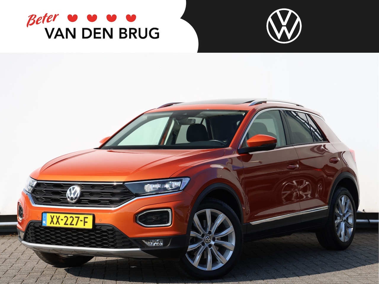 Volkswagen T-Roc - 2.0 TSI 4Motion Sport 190pk DSG | LED I Navigatie I Digitaal Dashboard - AutoWereld.nl