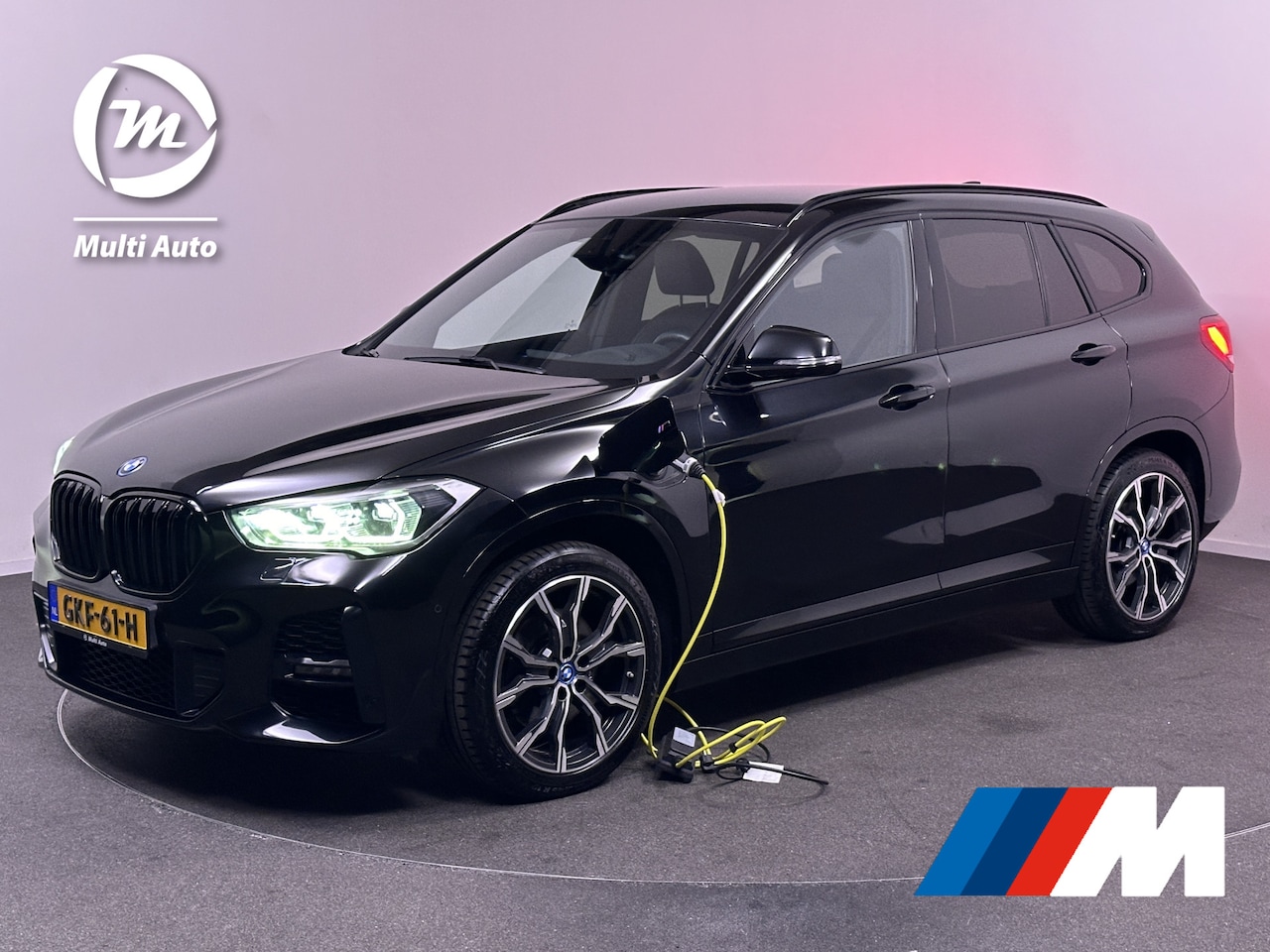 BMW X1 - xDrive25e M Sport Plug in Hybrid PHEV | Lederen Sportstoelen | Adaptive Cruise | Trekhaak - AutoWereld.nl