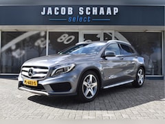 Mercedes-Benz GLA-Klasse - 180 AMG Line / Leder / Xenon / 18" LM / Navi /