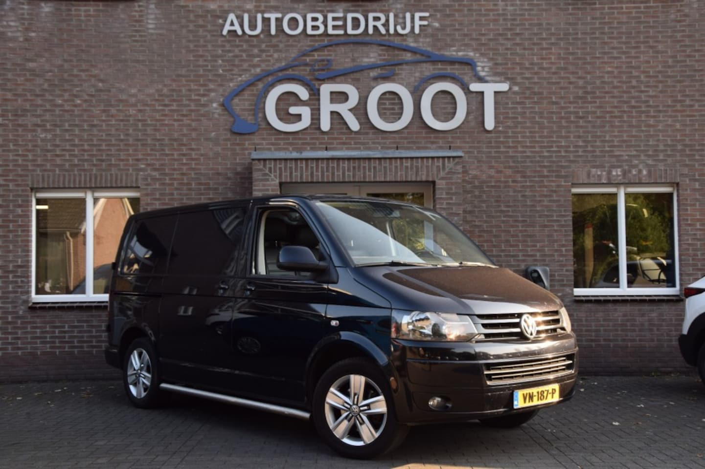 Volkswagen Transporter - 2.0 TDI L1H1 CARPLAY/CAMERA/CRUISE/TREKHAAK  nette auto - AutoWereld.nl