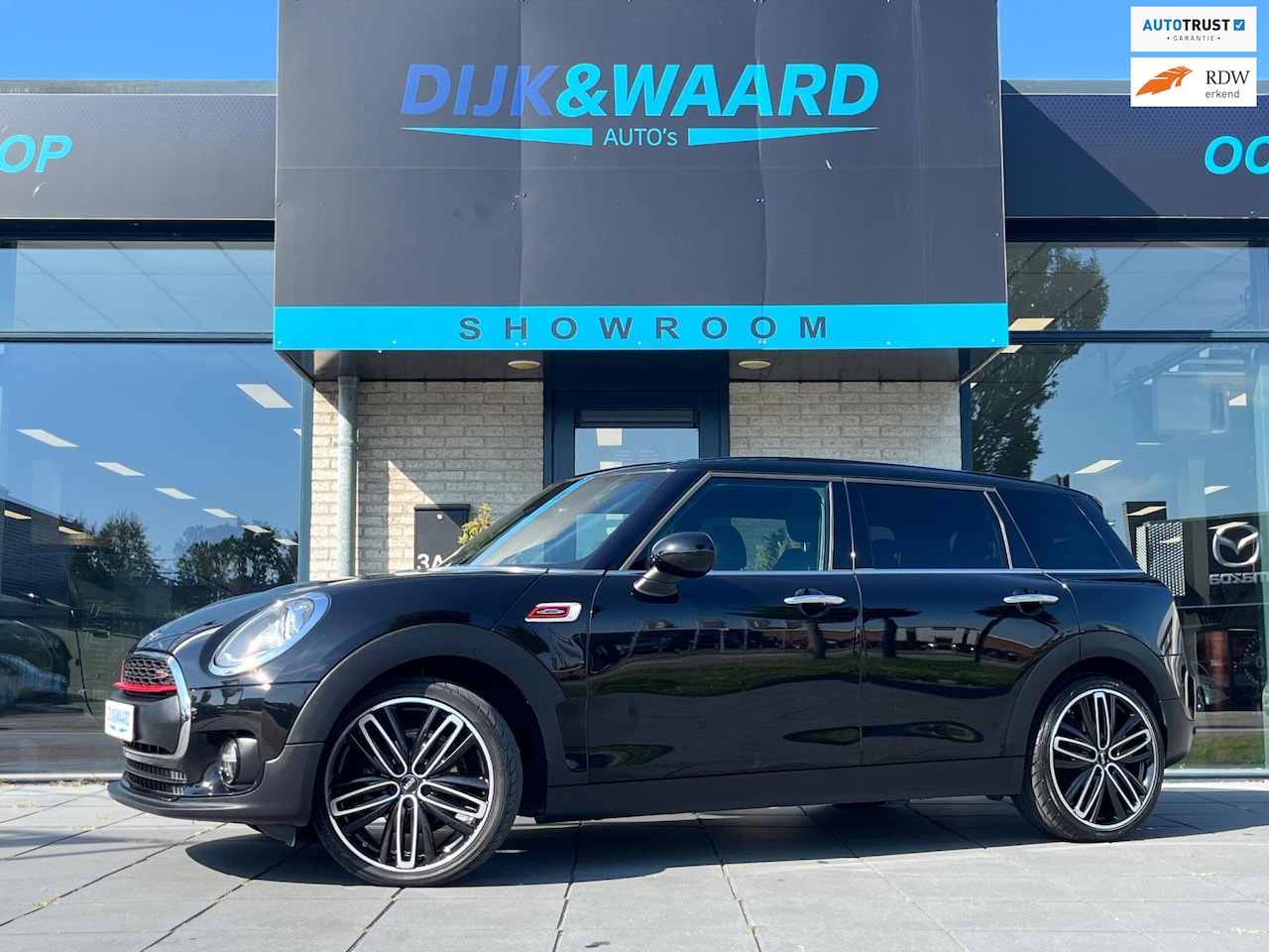 MINI Clubman - 1.5 Salt Business | AUTOMAAT | NAVI | CRUISE | COOPER WORKS - AutoWereld.nl