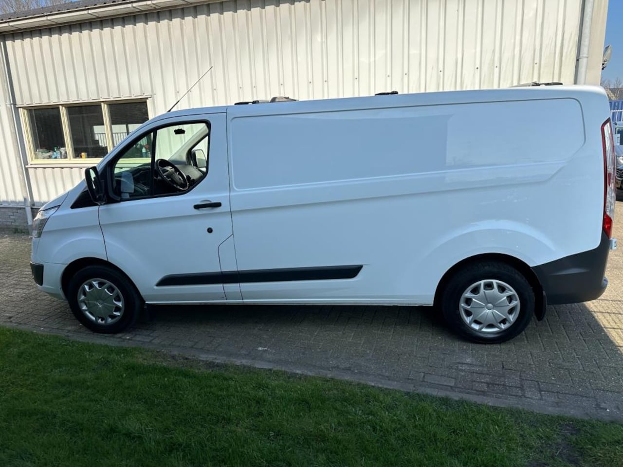 Ford Transit Custom - 340 2.0 TDCI L2H1 Trend EURO 6