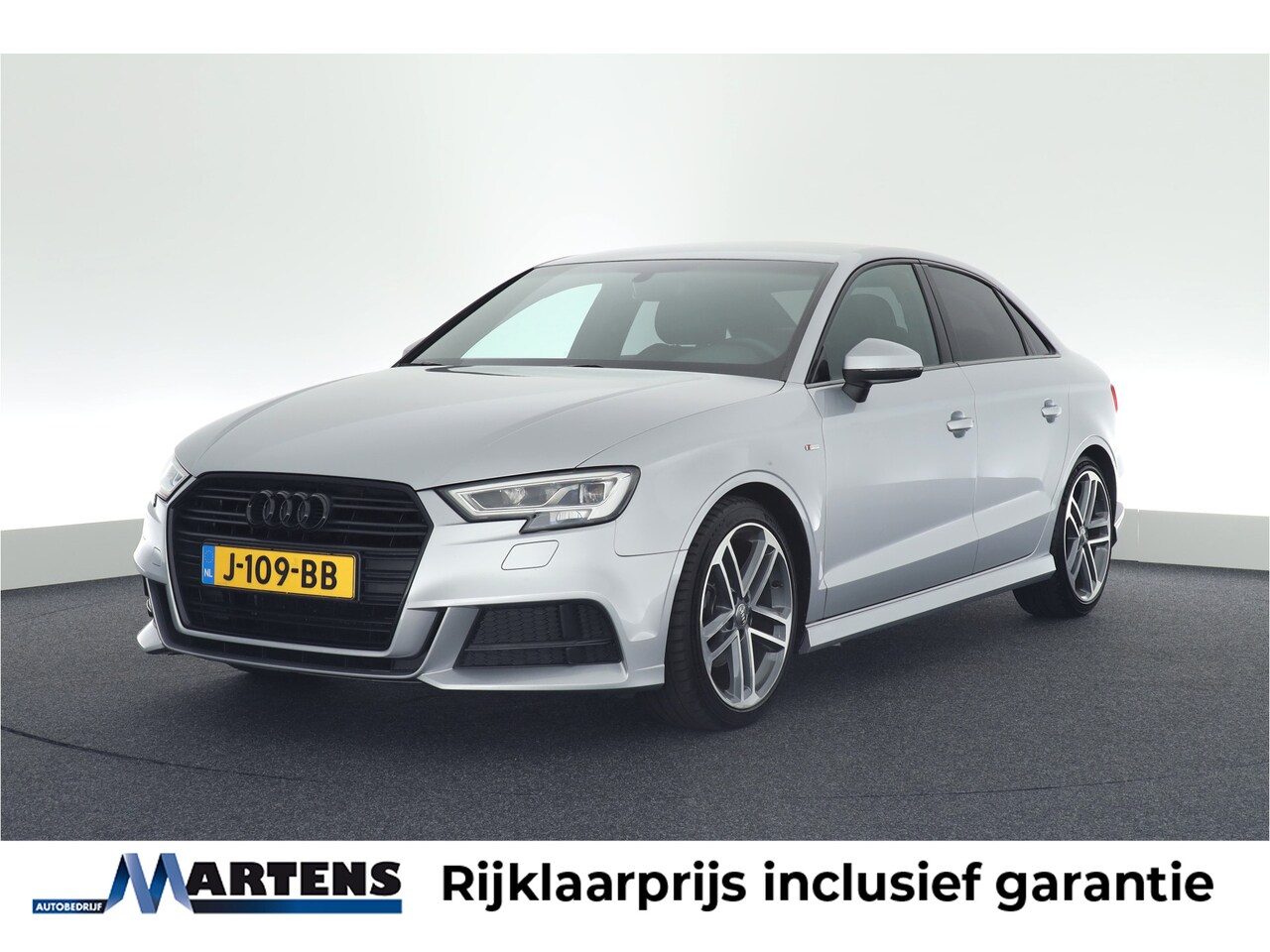 Audi A3 Limousine - 35 TFSI 150pk S-Tronic CoD 2x S-Line Black Edition Virtual Cockpit Stoelverwarming Led Nav - AutoWereld.nl