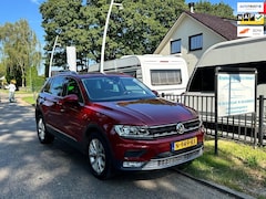 Volkswagen Tiguan - 2.0 TSI 4Motion Highline Elek trekhaak Nieuwe apk