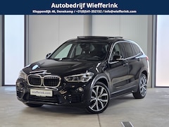 BMW X1 - sDrive20i 192pk | Panorama | Head up | Navi | Leer