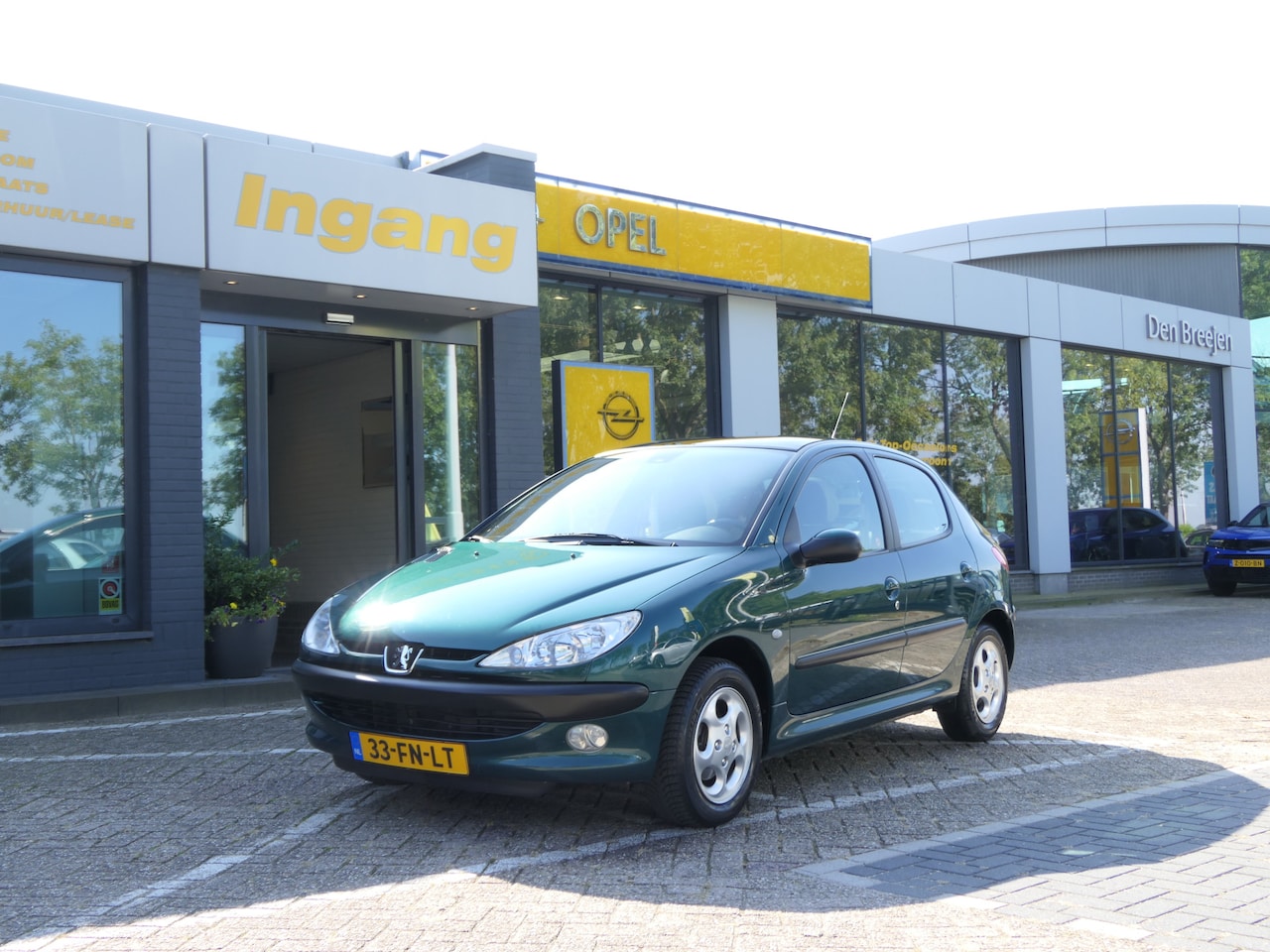 Peugeot 206 - 1.6 Roland Garros | Panoramadak | Alcantara | LMV - AutoWereld.nl