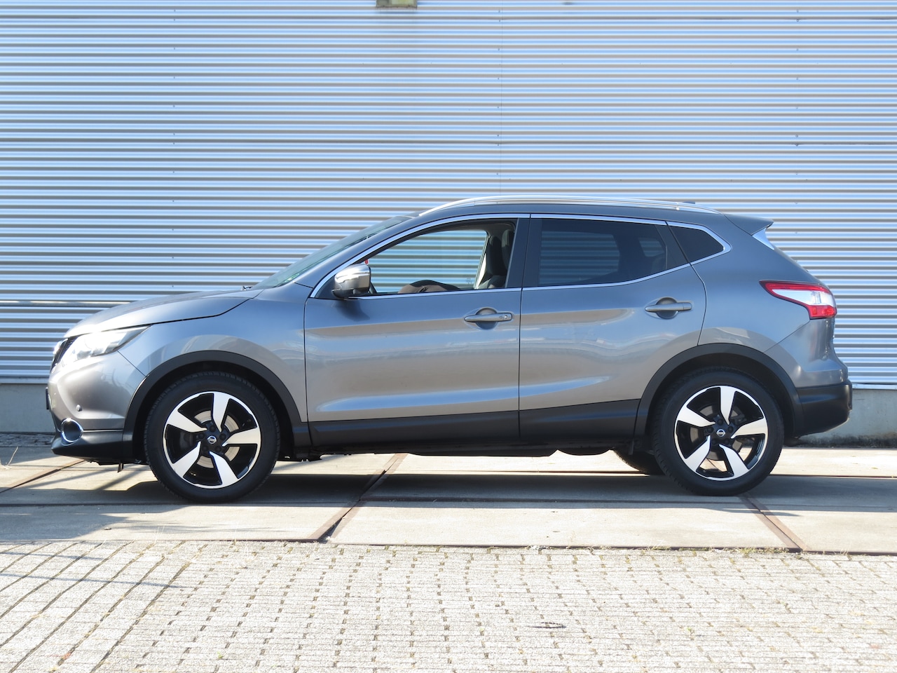 Nissan Qashqai - 1.2 Connect Edition - AutoWereld.nl