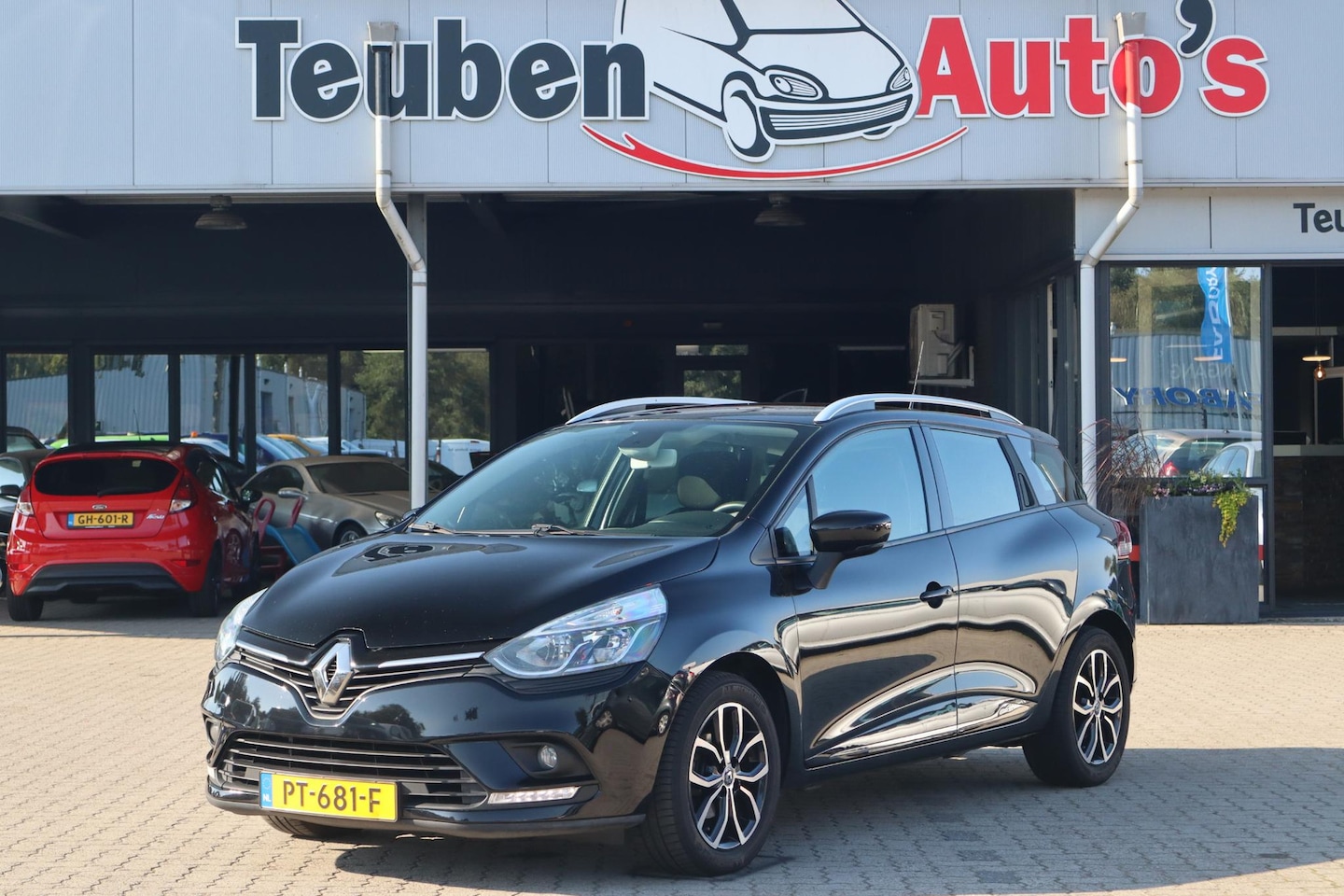 Renault Clio Estate - 1.5 dCi Ecoleader Intens (Nieuwe Distributieriem) Navigatie, Cruise control, Climate contr - AutoWereld.nl