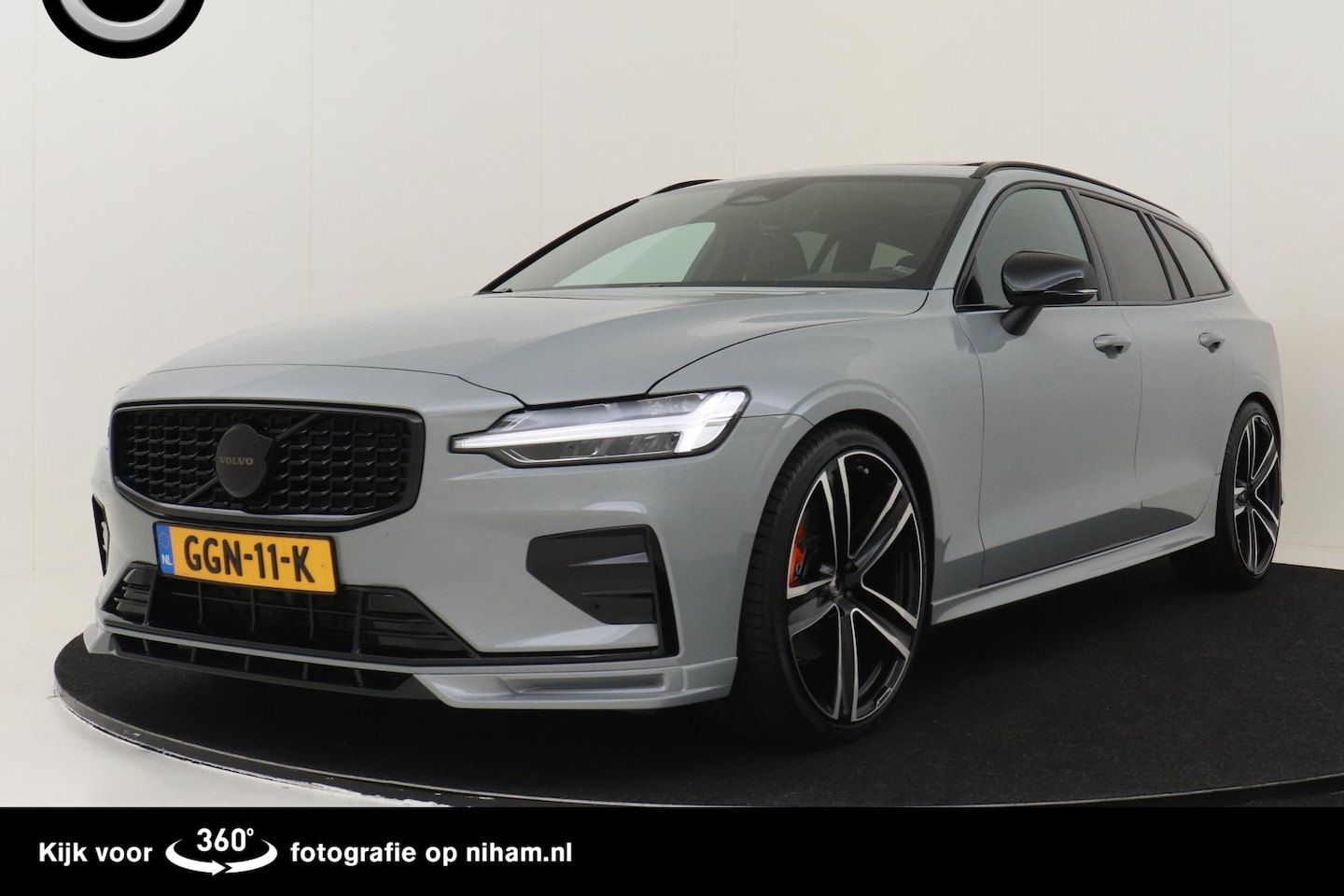 Volvo V60 - B4 PLUS DARK *HEICO!* -UITLAAT|SPORTCHASSIS|KLEPPENSYSTEEM|21" HEICO LMV|PANO.DAK|POWER-SE - AutoWereld.nl