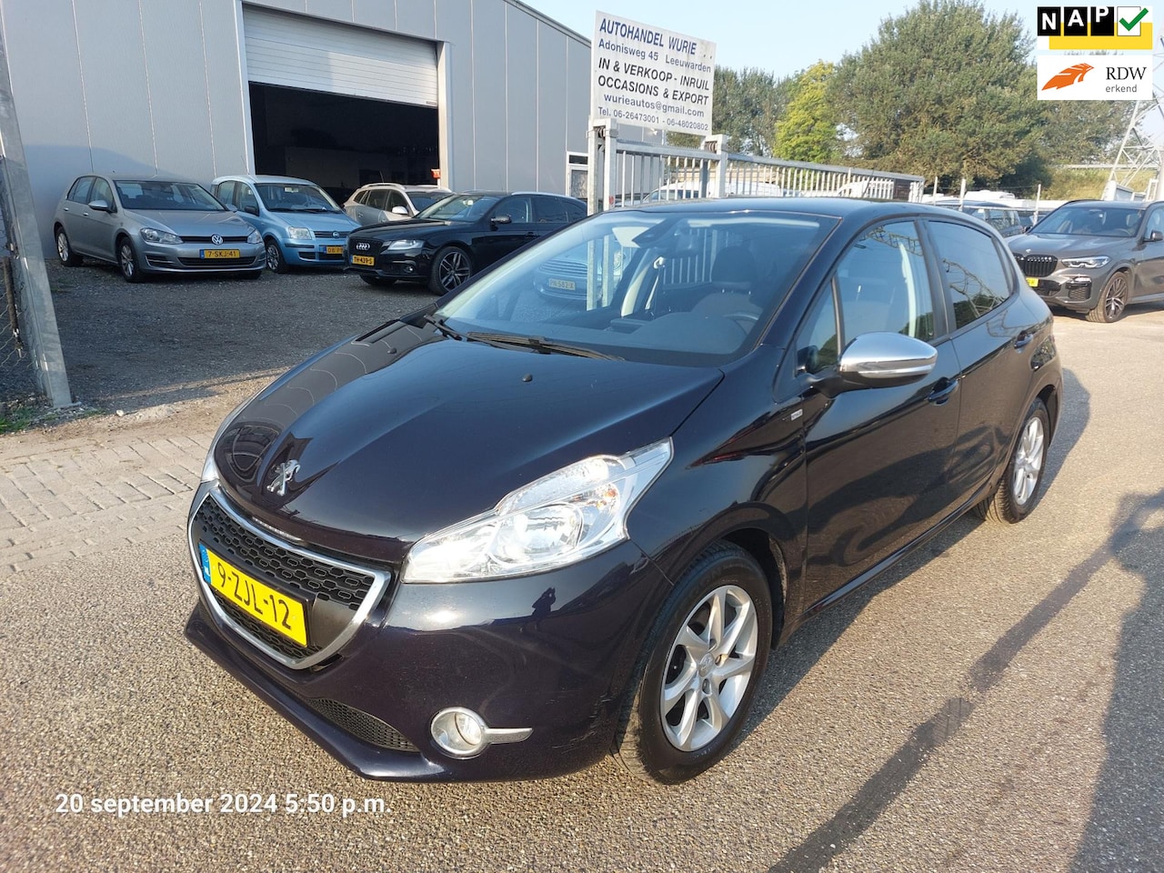 Peugeot 208 - 1.2 PureTech Style Pack/Apk 16-9-2025 - AutoWereld.nl