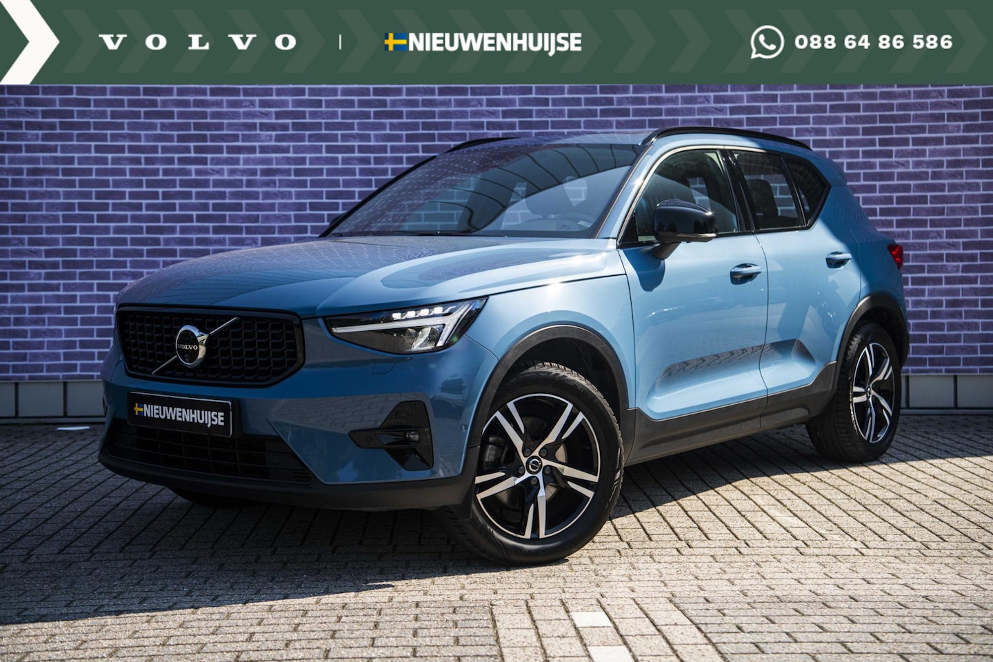 Volvo XC40 - 2.0 B3 Plus Dark | Trekhaak | Lederen bekleding | Schuif/Kanteldak | Adaptieve Cruise Cont - AutoWereld.nl