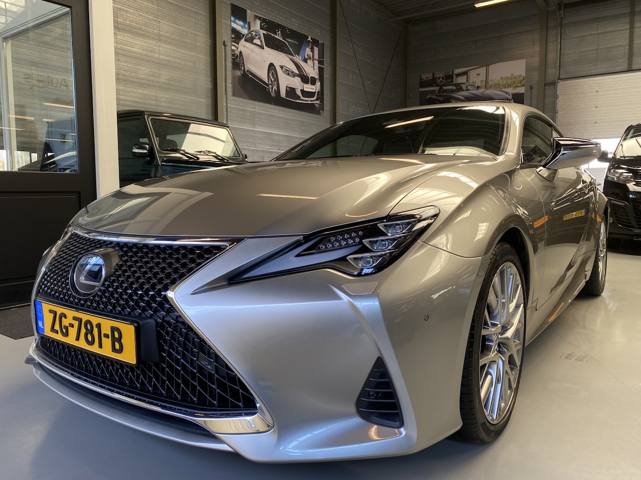 Lexus RC - 300h Luxury Line Open dak, Mark Levinson, Triple Led - AutoWereld.nl