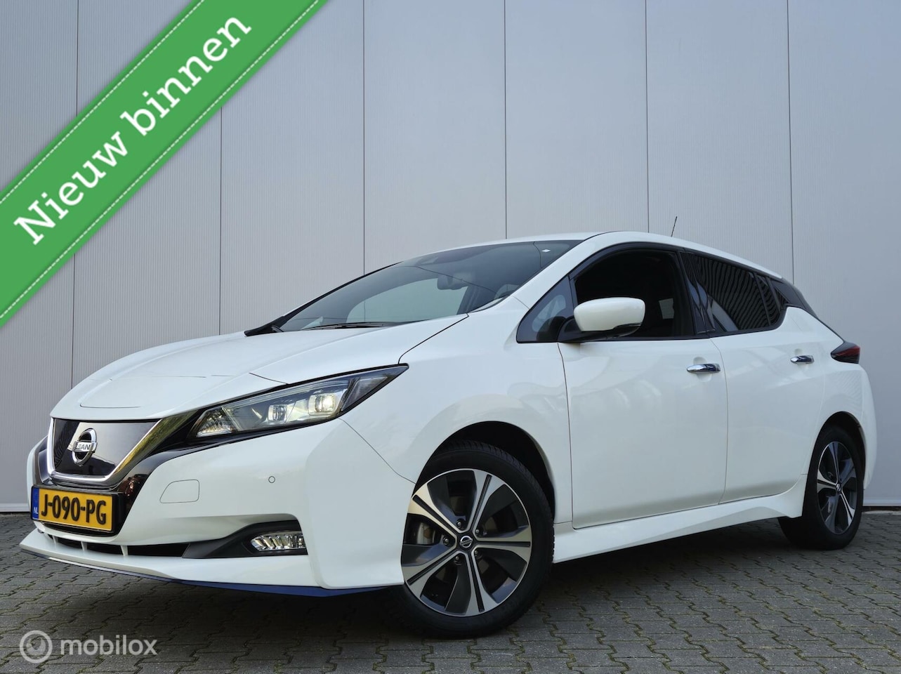 Nissan LEAF - E+ N-CONNECTA 62 KWH/360CAM/STOEL-STUURVERWARMING/STANDKACHEL/FULL LED - AutoWereld.nl